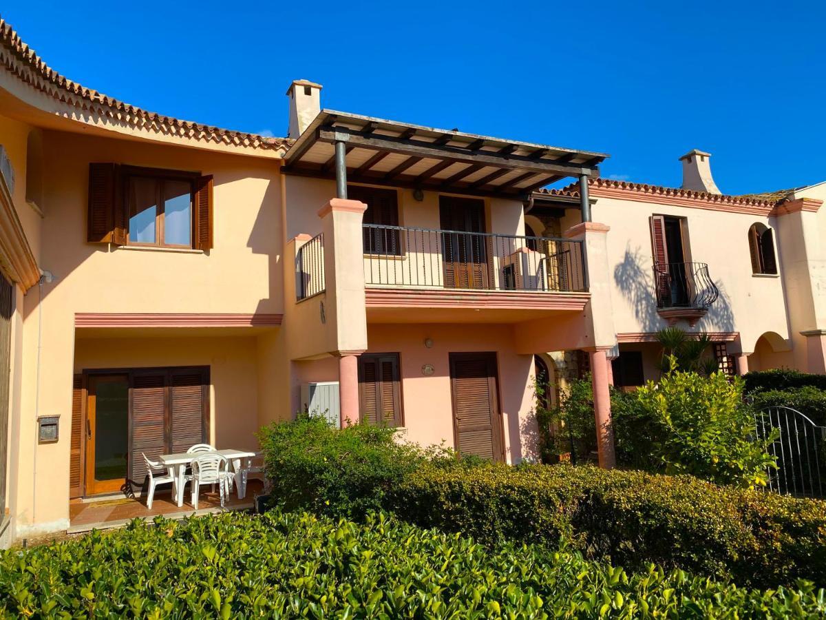 La Coccinella Al Mare Acomodação com café da manhã San Teodoro  Exterior foto